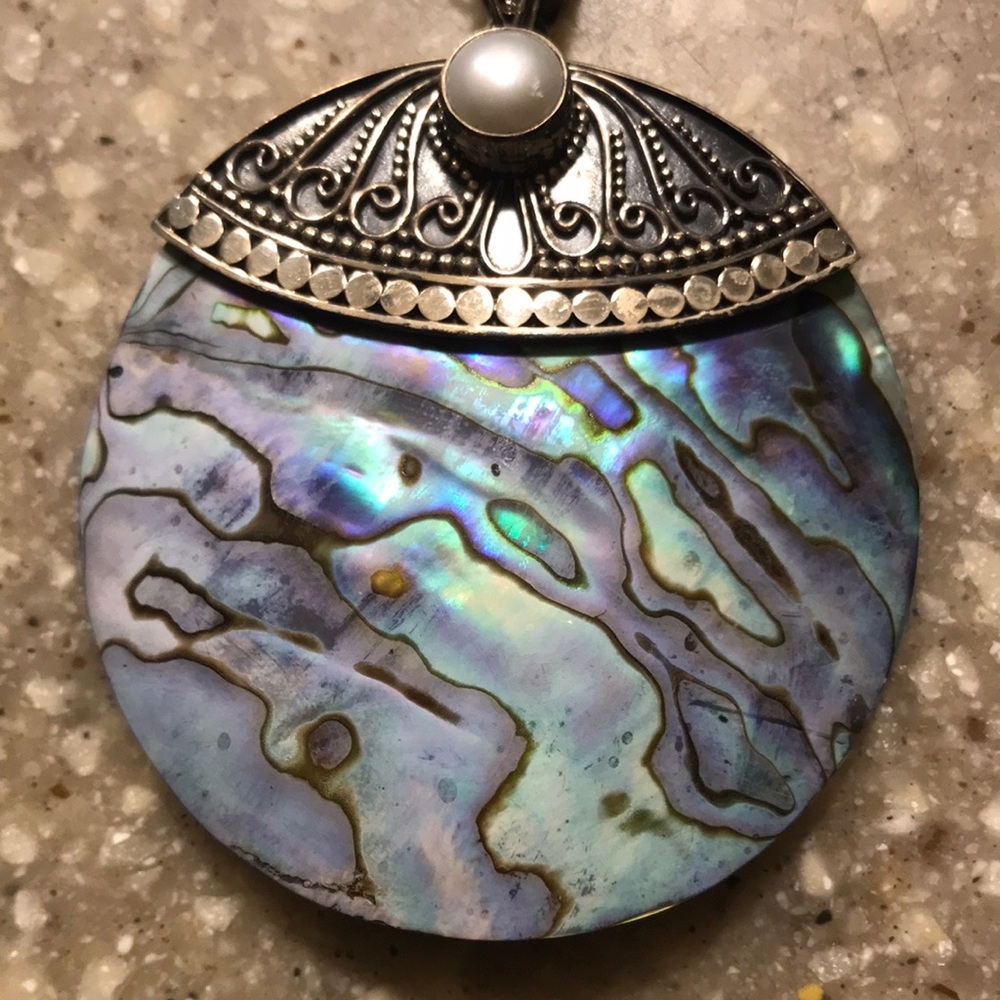 925 Sterling abalone necklace. 24” with 2” extender - Picture 2 of 3